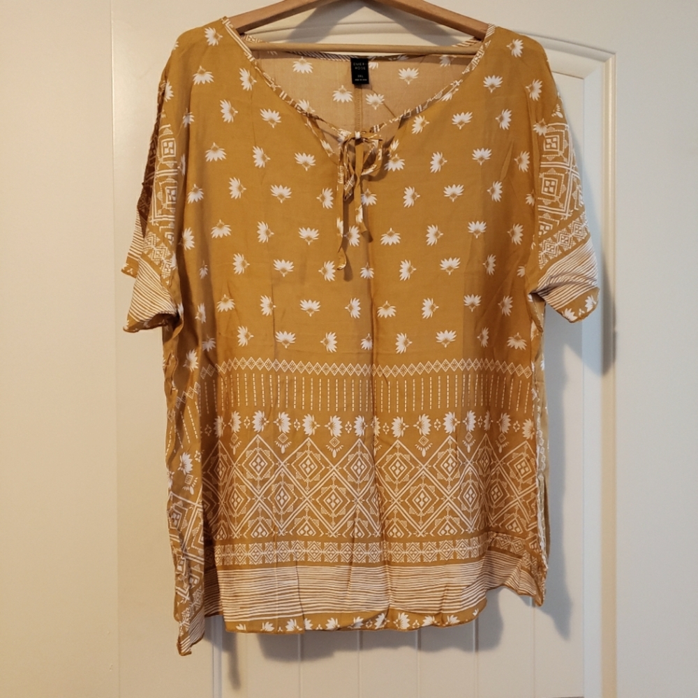 3XL yellow shirt with white pattern.